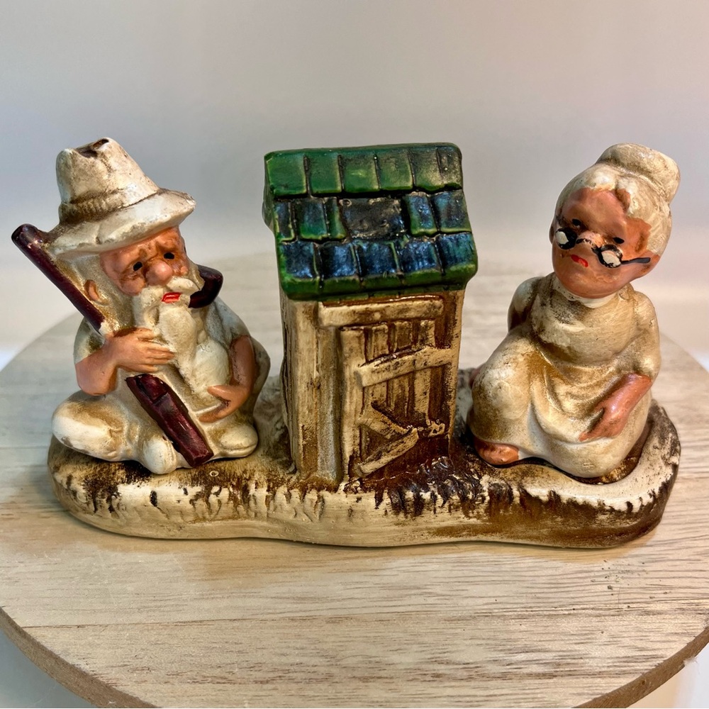Vintage Kato Kogei Ma and Pa Hillbilly with Outhouse Salt & Pepper Shakers Japan